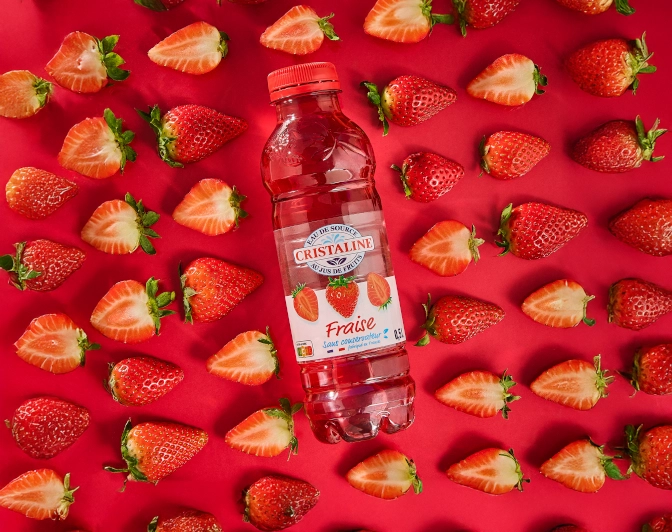 Bouteille 0,5L Cristaline au jus de fraise