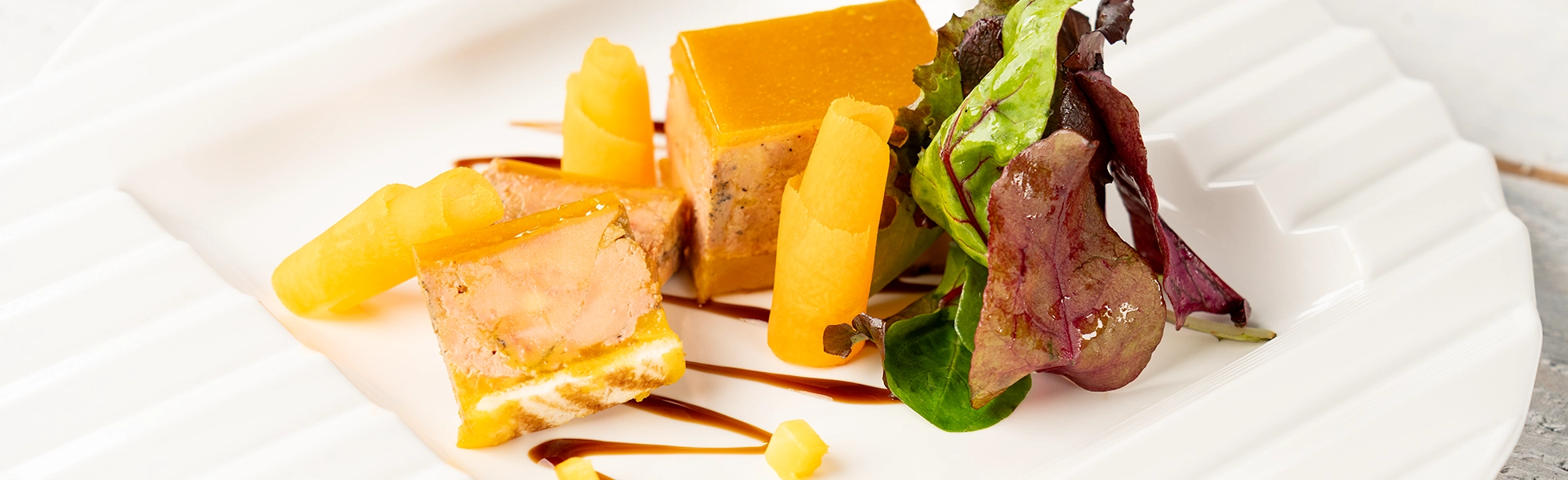 Opéra de foie gras à la mangue