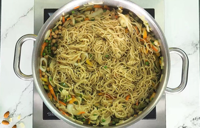 cuisson nouilles légumes wok